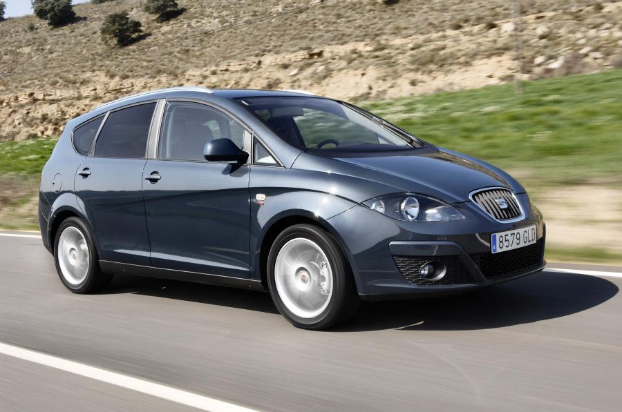 Seat Altea XL 2010 года  (фото 21 из 34)